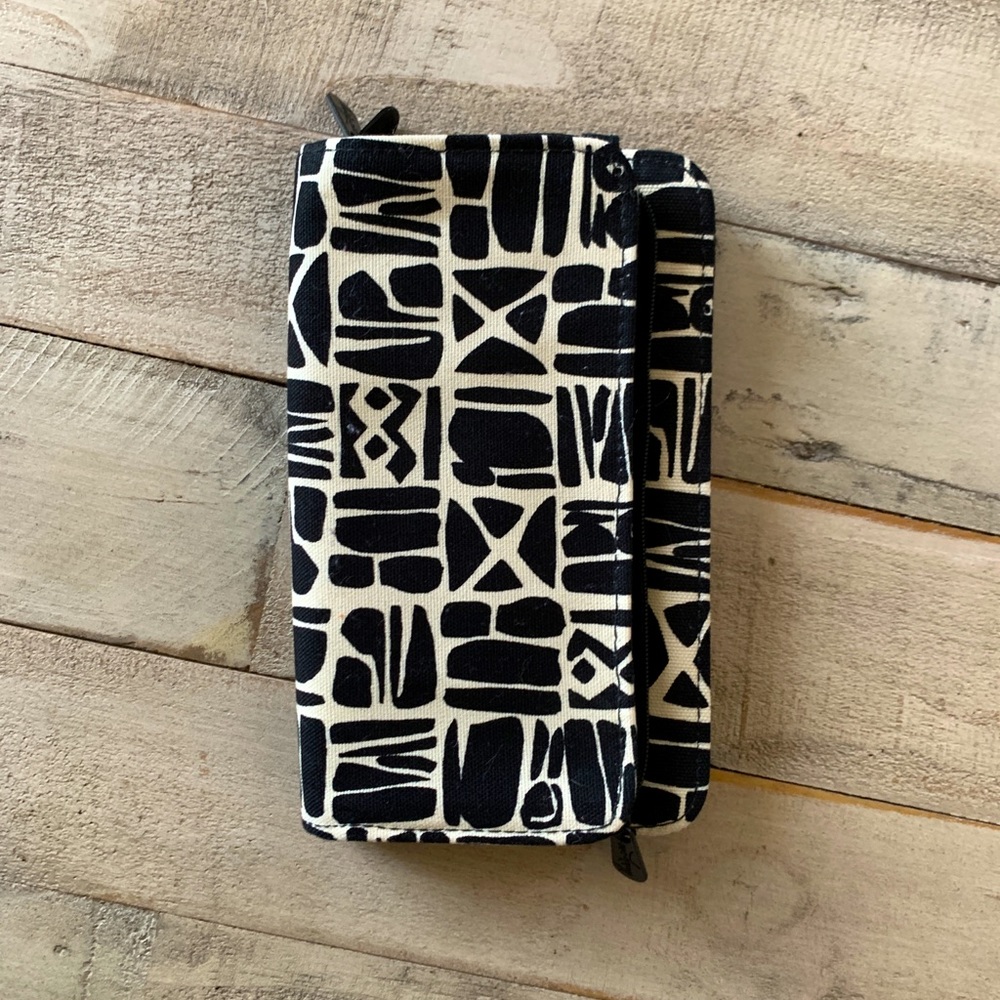 Thirty One wallet